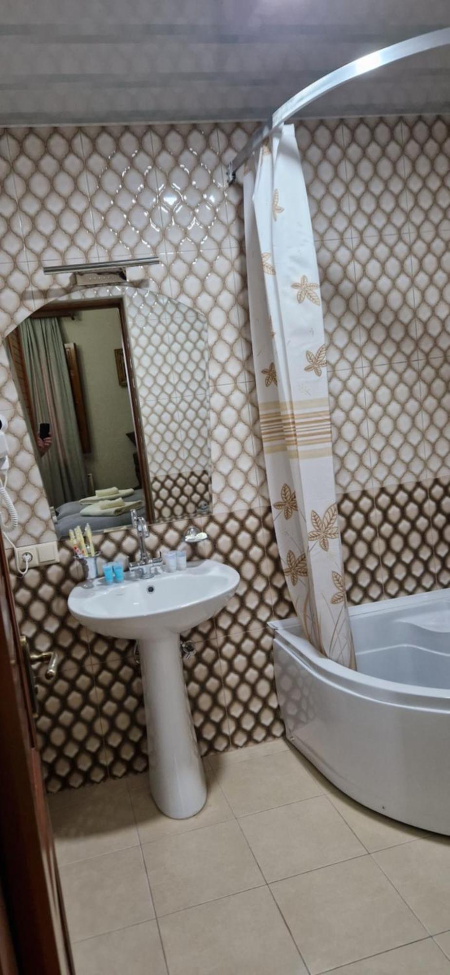 Hotel Villa クタイシ エクステリア 写真