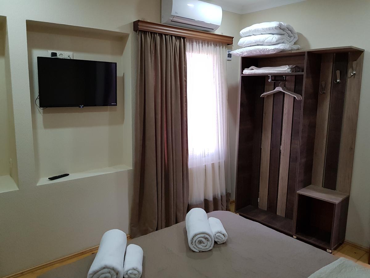 Hotel Villa クタイシ エクステリア 写真