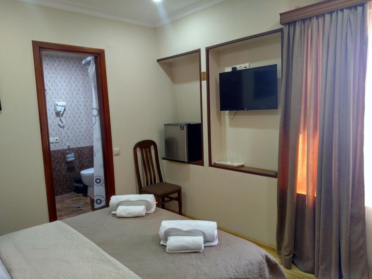 Hotel Villa クタイシ エクステリア 写真