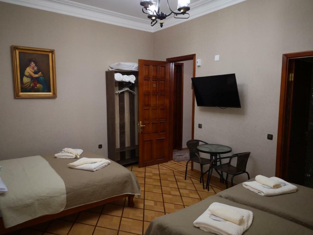 Hotel Villa クタイシ エクステリア 写真