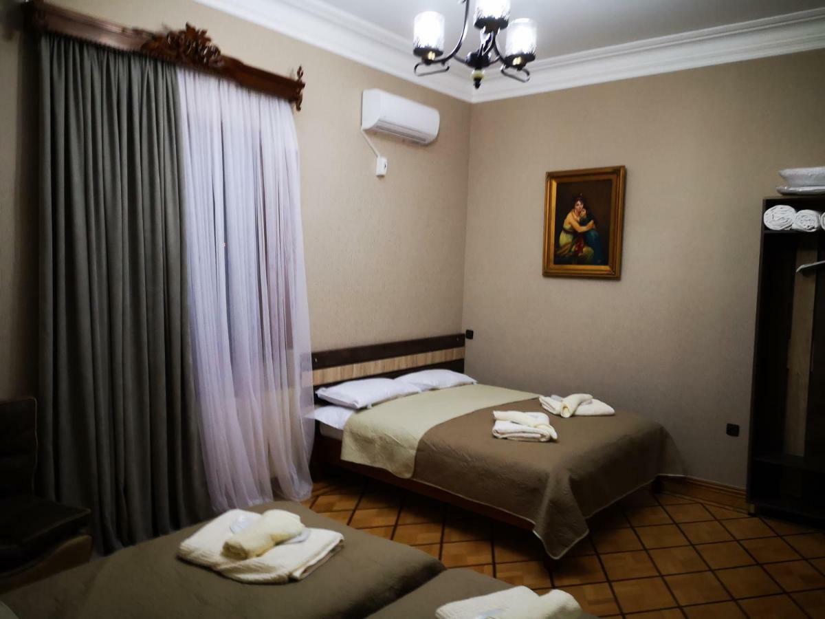 Hotel Villa クタイシ エクステリア 写真