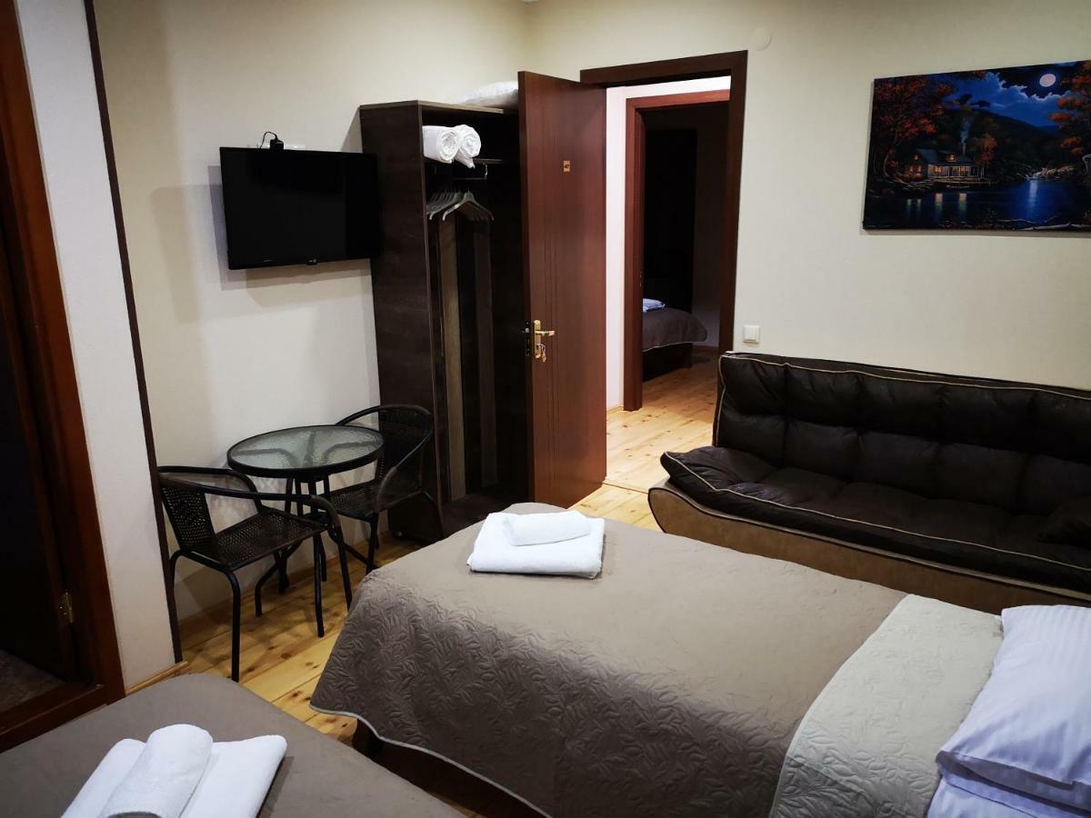 Hotel Villa クタイシ エクステリア 写真